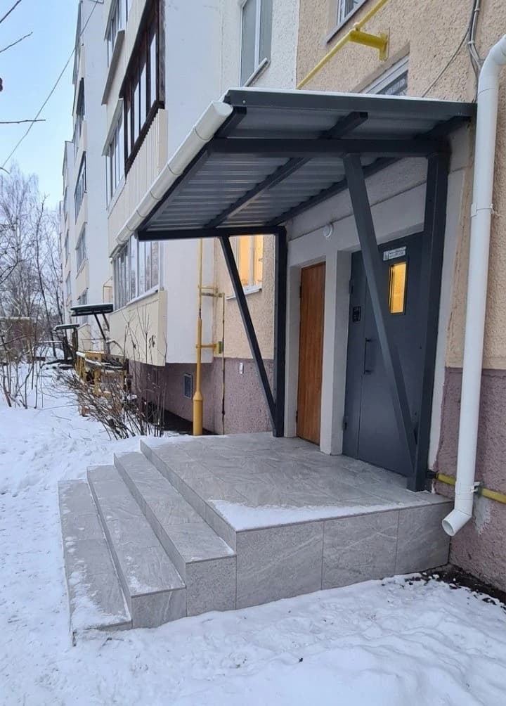 Входная группа (металлический козырек)